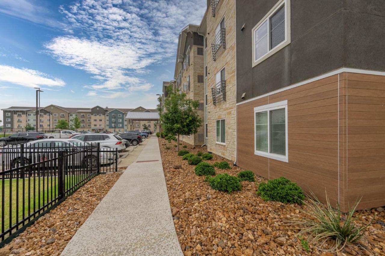 Soka Suites Dallas - Las Colinas Irving Luaran gambar