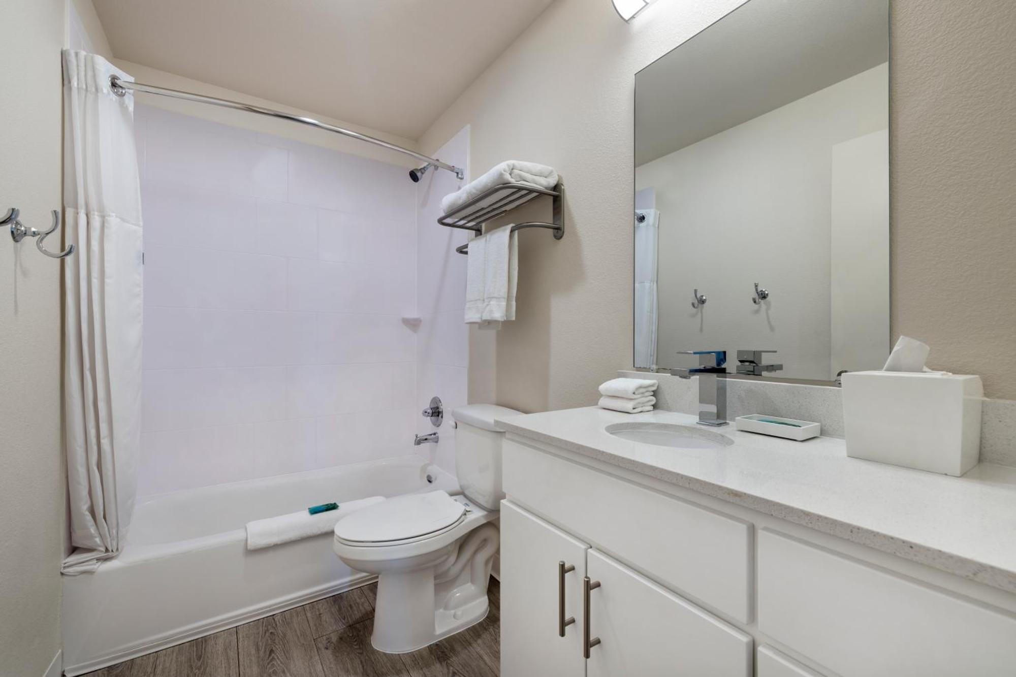 Soka Suites Dallas - Las Colinas Irving Luaran gambar